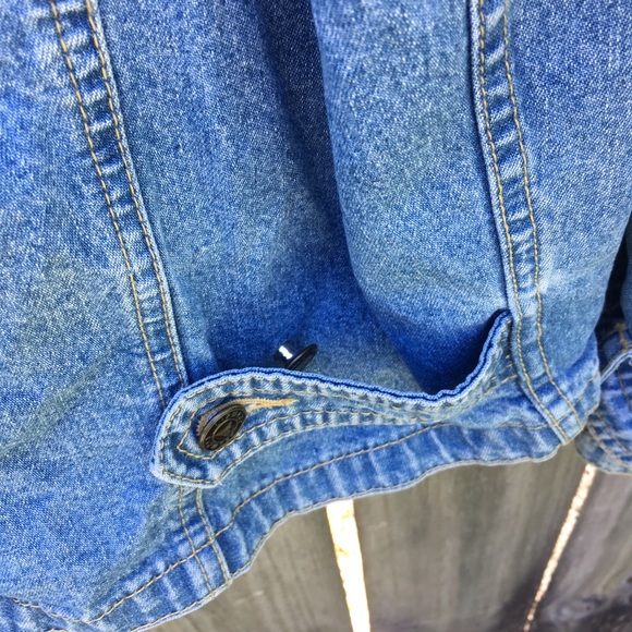 Vintage LizWear Jean Jacket - Picture 4 of 7